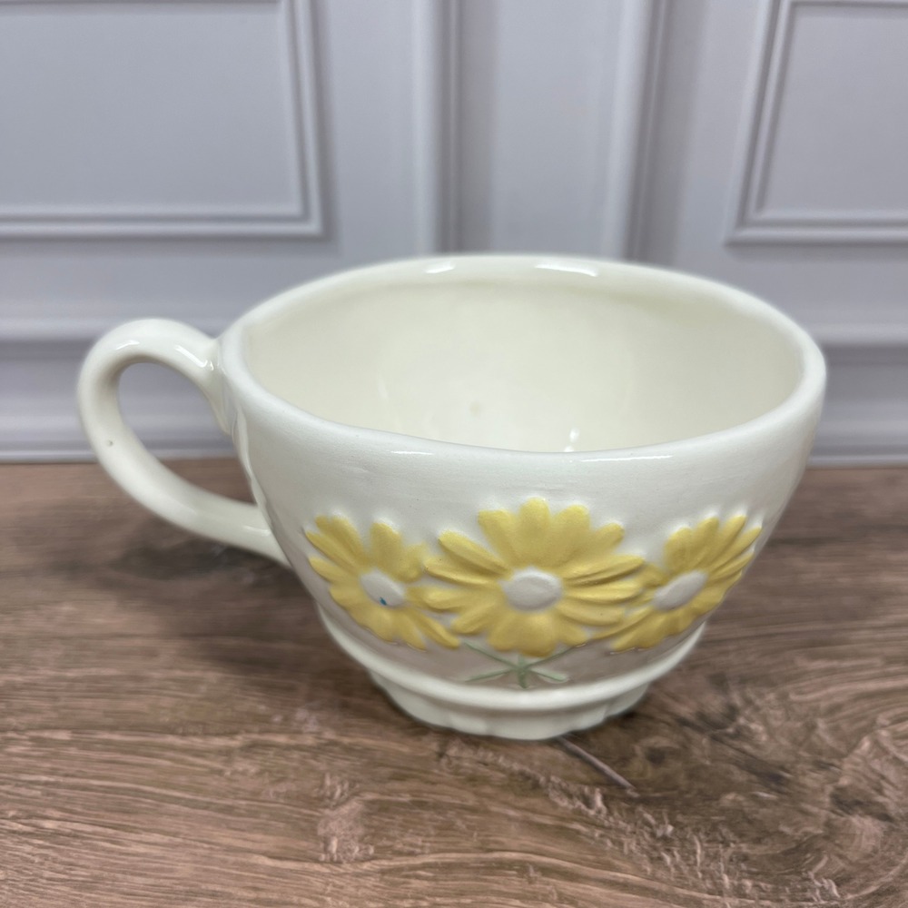 Handmade Ceramic Daisy Tea Cup and Saucer Yellow White Floral 2pc Set Signed - Picture 8 of 16